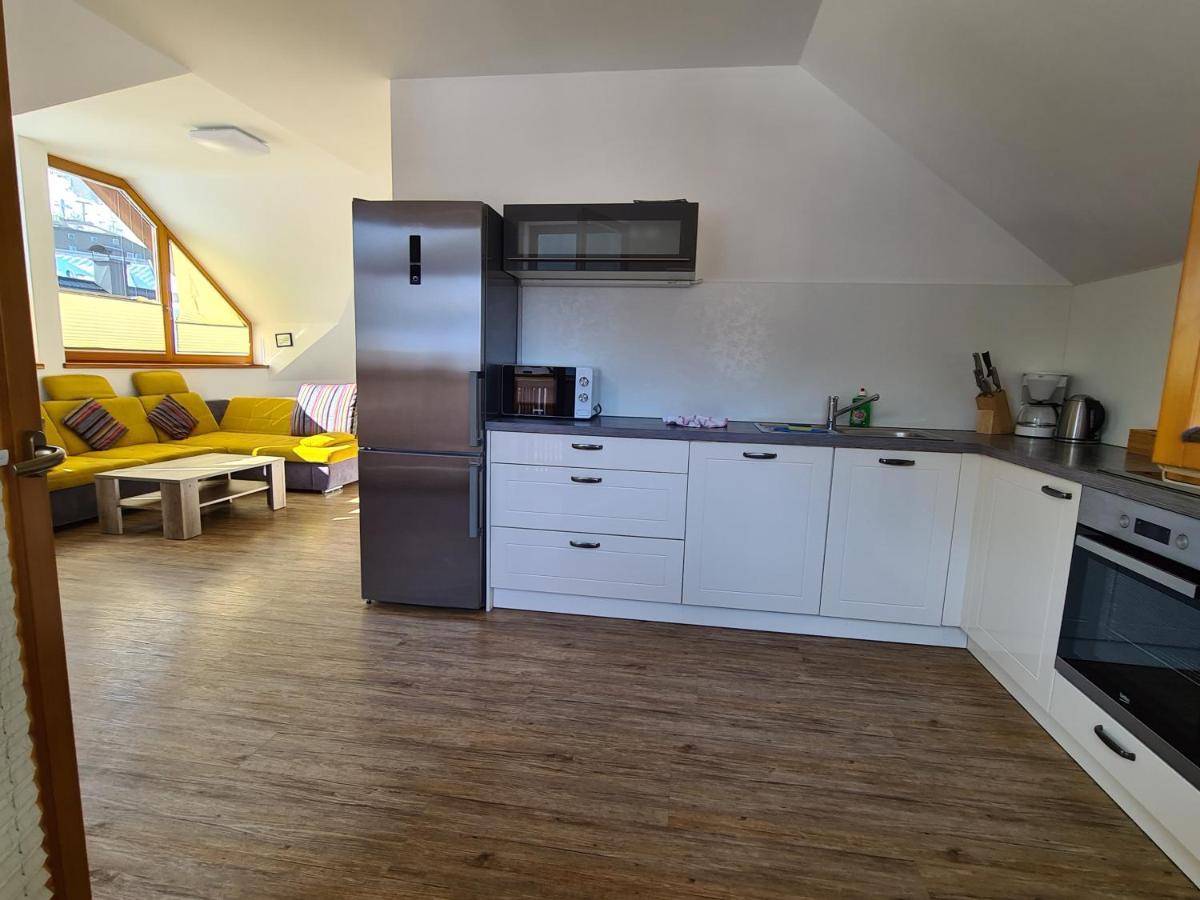 Apartments Katja كْرانْيِسكا غورا المظهر الخارجي الصورة
